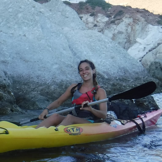 Guía Miriam Happy kayak Cabo de Gata.